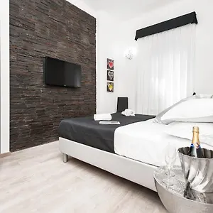 Casa de hóspedes Black Colosseo